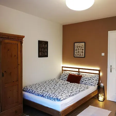Guest house Gyoengyszem Vendeghaz