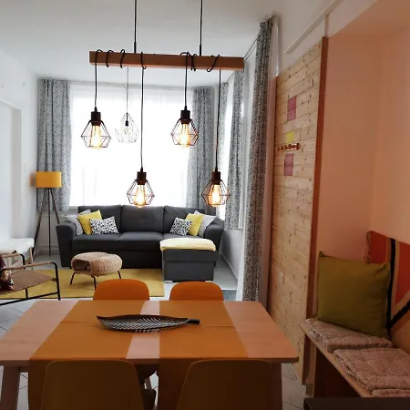 Gyoengyszem Vendeghaz Guest house Eger