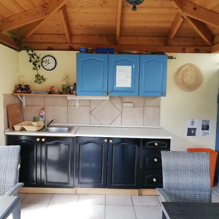 Gyoengyszem Vendeghaz 3* Eger