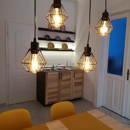 Pensiune Gyoengyszem Vendeghaz Eger